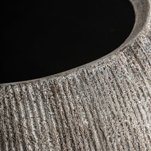 Cargar imagen en el visor de la galería, Concrete Vase