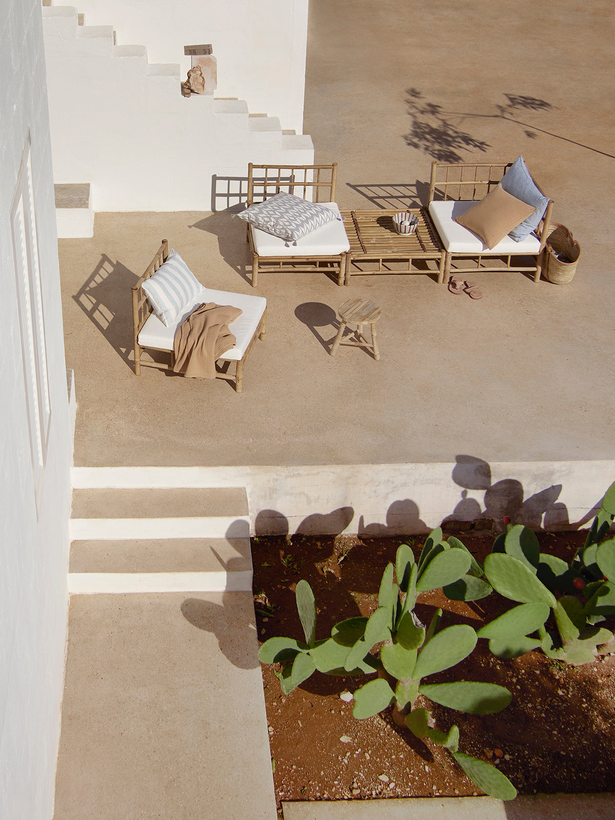 BAMBOO MODULE | WHITE CUSHION
