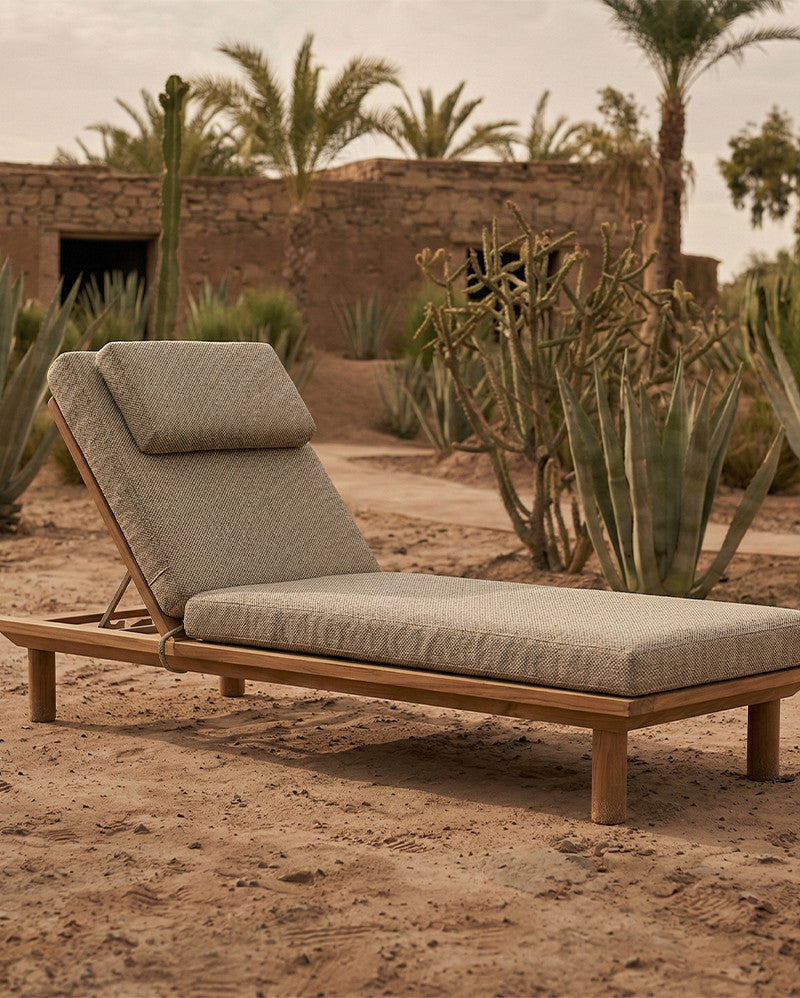 Outdoor sunbed