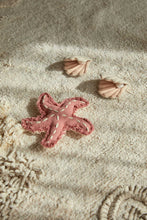 Carica l&#39;immagine nel visualizzatore di Gallery, WASHABLE PLAY RUG SEABED 140 x 200 cm