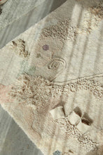 Carica l&#39;immagine nel visualizzatore di Gallery, WASHABLE PLAY RUG SEABED 140 x 200 cm