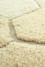 Carica l&#39;immagine nel visualizzatore di Gallery, WASHABLE RUG ROUND HONEYCOMB Ø 140 cm