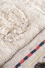 Laden Sie das Bild in den Galerie-Viewer, WOOLABLE RUG BAHARI