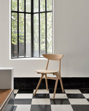 Load image into Gallery viewer, Eye dining chair by Alain van Havre