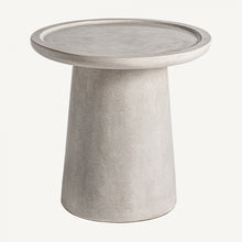 Load image into Gallery viewer, CONCRETE SIDE TABLE