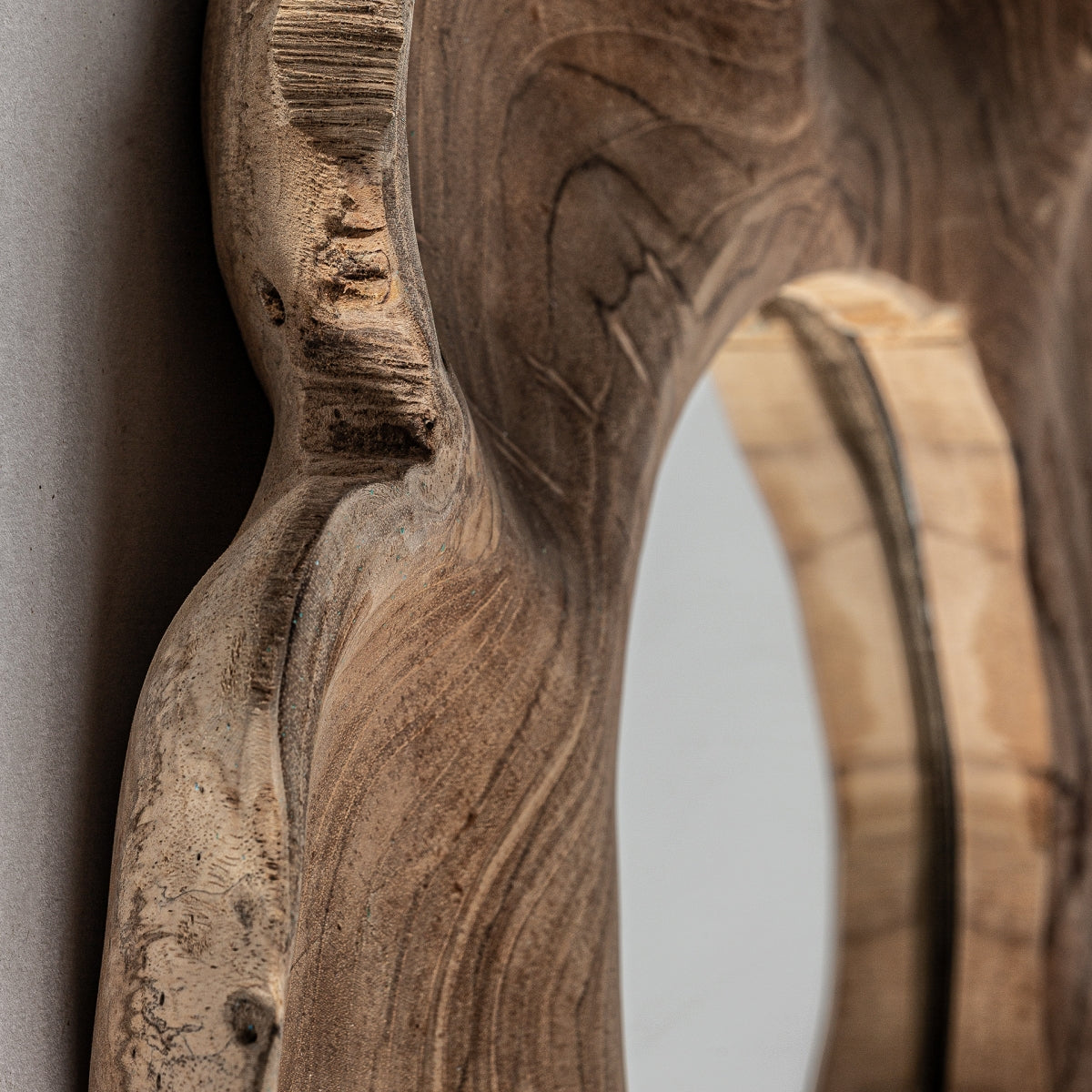 LIVE EDGE MIRROR