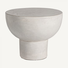Load image into Gallery viewer, CONCRETE SIDE TABLE