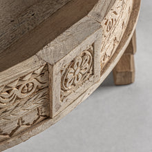 Charger l&#39;image dans la galerie, CARVED COFFEE TABLE