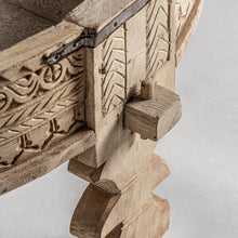 Charger l&#39;image dans la galerie, CARVED COFFEE TABLE