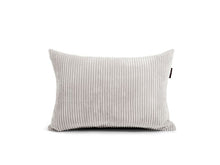 Laden Sie das Bild in den Galerie-Viewer, Pillow Square 55 Waves Snow