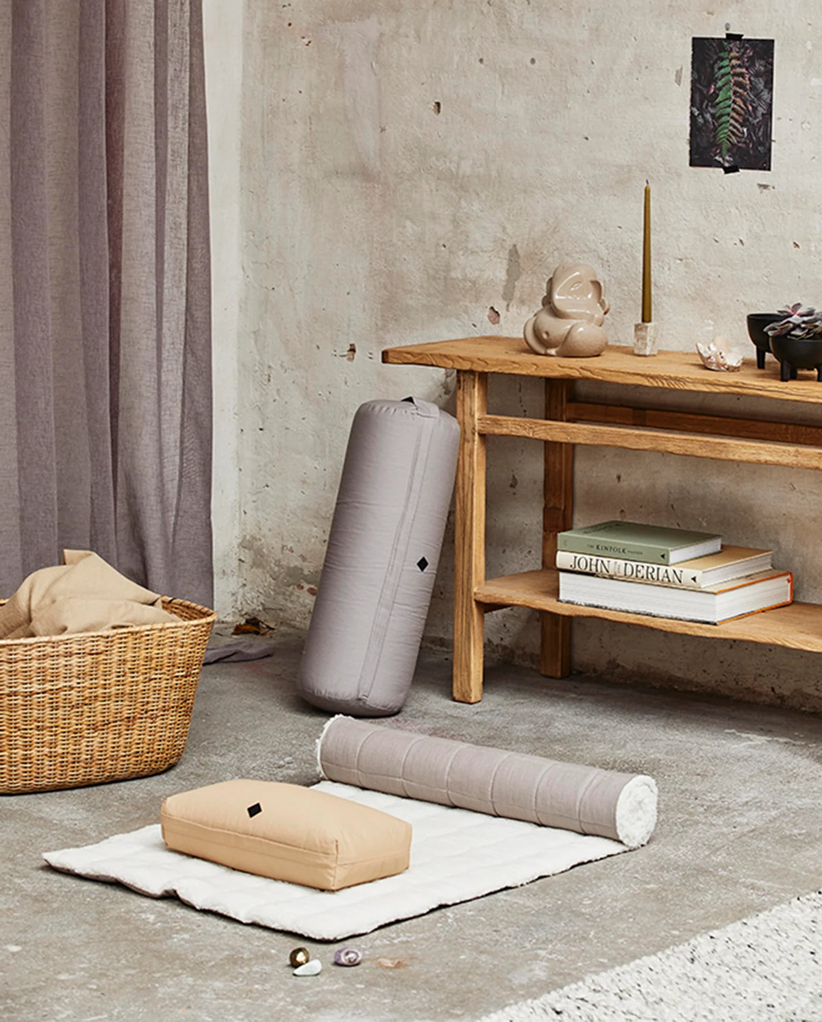YOGA BOLSTER, LARGE, ROUND
