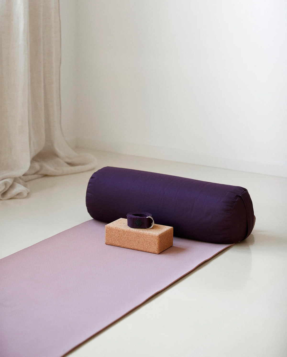 YOGA BOLSTER, LARGE, ROUND