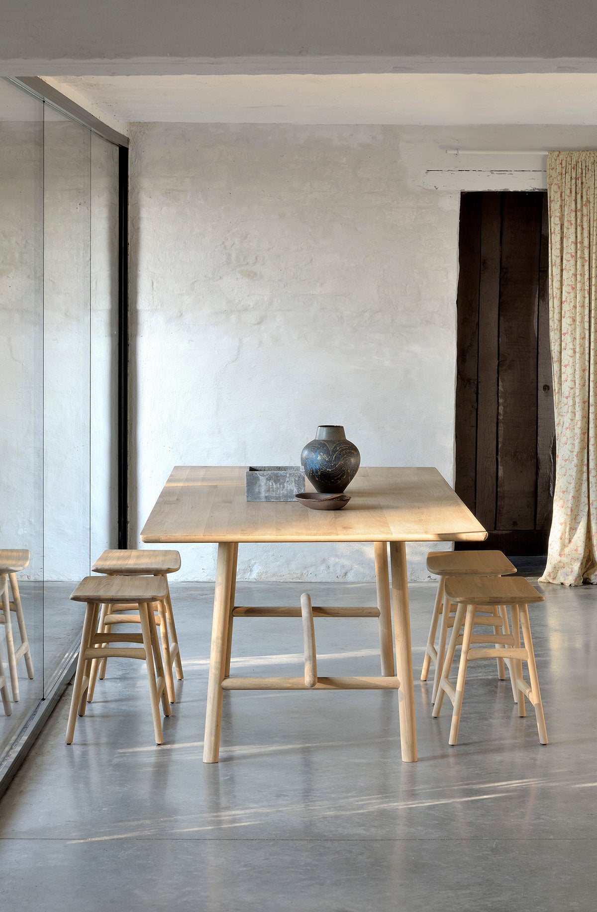 Osso dining stool