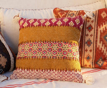 Cargar imagen en el visor de la galería, COTTON CUSHION 45X45 CM