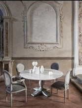 Laden Sie das Bild in den Galerie-Viewer, Marble top round dining table