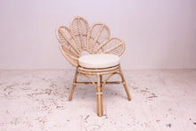 Cargar imagen en el visor de la galería, Sunflower chair