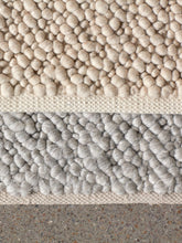 Load image into Gallery viewer, Gravel Rug Ivory