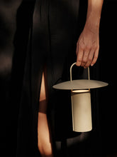 Carica l&#39;immagine nel visualizzatore di Gallery, DANIEL SCHOFIELD Ray Table Lamp, Portable