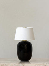 Carica l&#39;immagine nel visualizzatore di Gallery, KROYER-SAETTER-LASSEN Torso Table Lamp