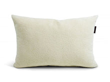 Laden Sie das Bild in den Galerie-Viewer, Pillow Square 65 Teddy Cream