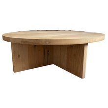 Carica l&#39;immagine nel visualizzatore di Gallery, Solid Oak Wood Round Coffee Table