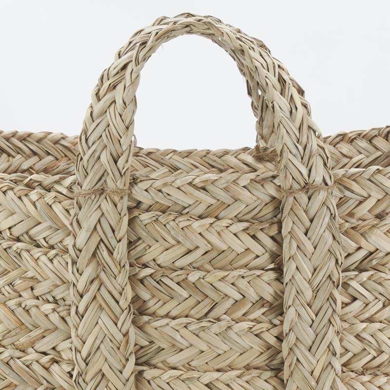 Square baskets in braided natural rush