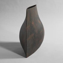 Carica l&#39;immagine nel visualizzatore di Gallery, Origami Vase, Big - Coffee