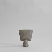 Carica l&#39;immagine nel visualizzatore di Gallery, Sphere Vase Triangle, Mini - Taupe