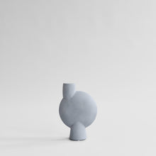 Load image into Gallery viewer, Sphere Vase Bubl, Medio - Ice Blue