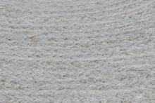 Carica l&#39;immagine nel visualizzatore di Gallery, CARPET JUTE 120X120X1,5 NATURAL