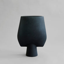 Load image into Gallery viewer, Sphere Vase Square, Big - Black