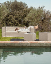 Cargar imagen en el visor de la galería, Two-seater outdoor sofa in 100% recycled Rolefin 95 x 220 cm