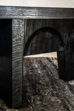 Laden Sie das Bild in den Galerie-Viewer, Unique Brazil Burnt Wood Table 280 cm