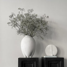 Load image into Gallery viewer, Sumo Vase, Slim - Bone White