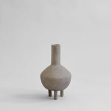 Load image into Gallery viewer, Duck Vase, Fat - Taupe
