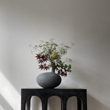 Carica l&#39;immagine nel visualizzatore di Gallery, Submarine Vase, Small - Dark grey