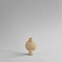 Cargar imagen en el visor de la galería, Sphere Vase Bubl, Mini - Sand